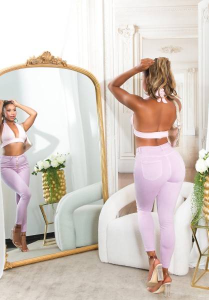 Koucla Sexy Highwaist Jeans "flieder" mit Knopf-Details Fabrikladen