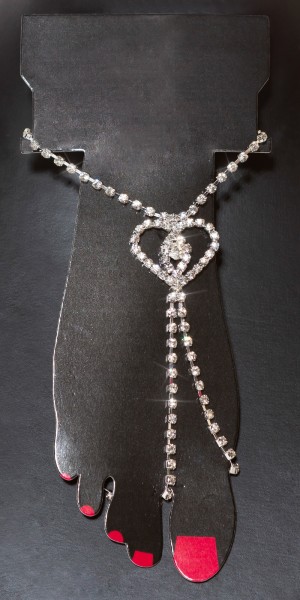 Koucla Trendy Zehenkette mit Strass & Strassherz Saisonschlussverkauf