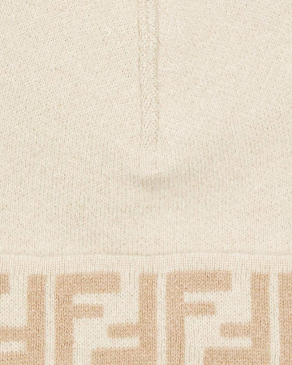 Fendi Kids Mütze Im Verkauf
