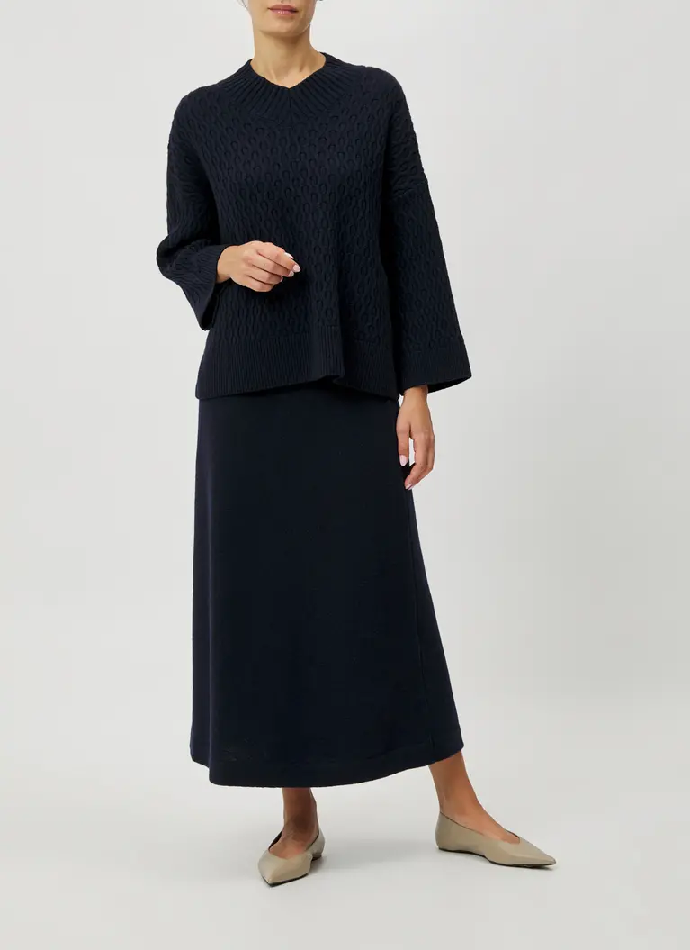 Maerz Muenchen V-Ausschnitt Pullover100% SchurwolleArt. Nr. 347700-399 Räumungsverkauf