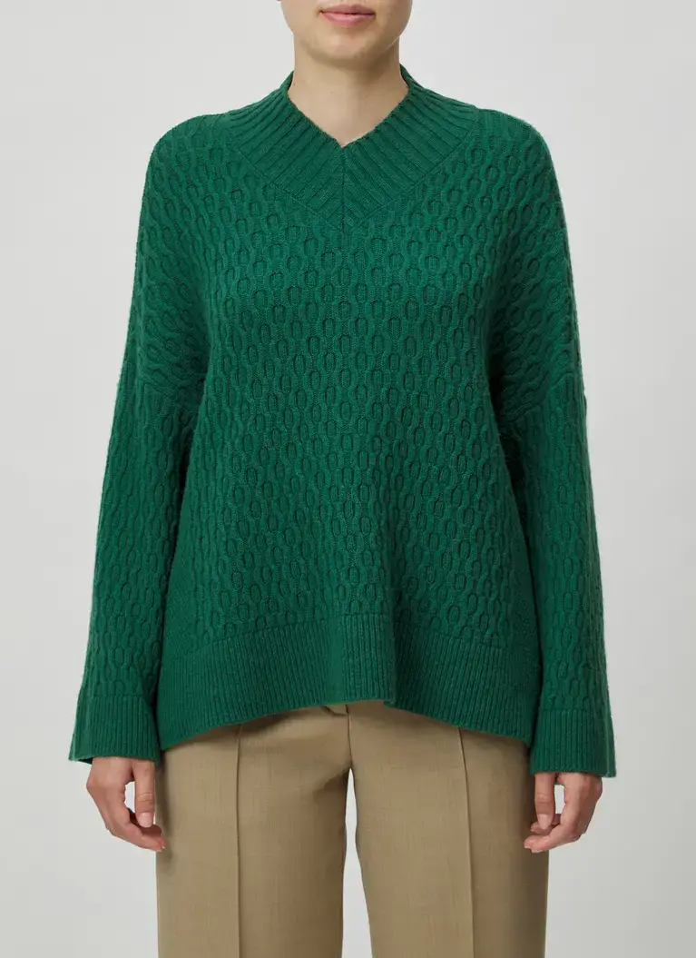 Maerz Muenchen V-Ausschnitt Pullover100% SchurwolleArt. Nr. 347700-285 Tägliche Deals