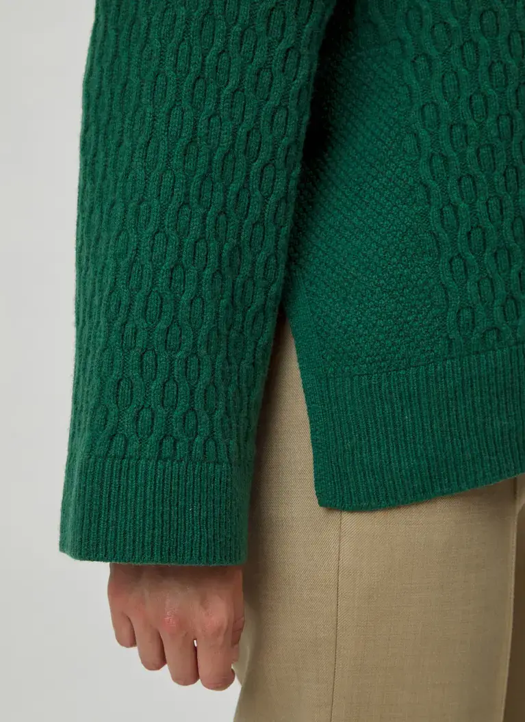 Maerz Muenchen V-Ausschnitt Pullover100% SchurwolleArt. Nr. 347700-285 Tägliche Deals