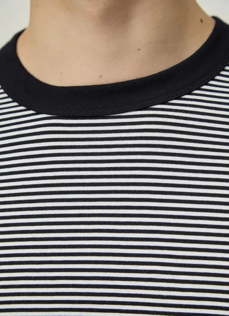 Maerz Muenchen Rundhalsshirt100% BaumwolleArt. Nr. 642901-399 Vierteljährliche Förderung
