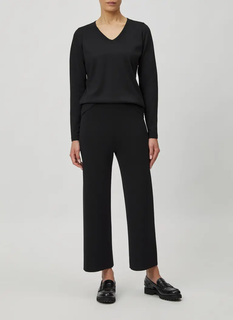 Maerz Muenchen V-Ausschnitt Pullover100% MerinowolleArt. Nr. 300000-595 Saisonale Angebote