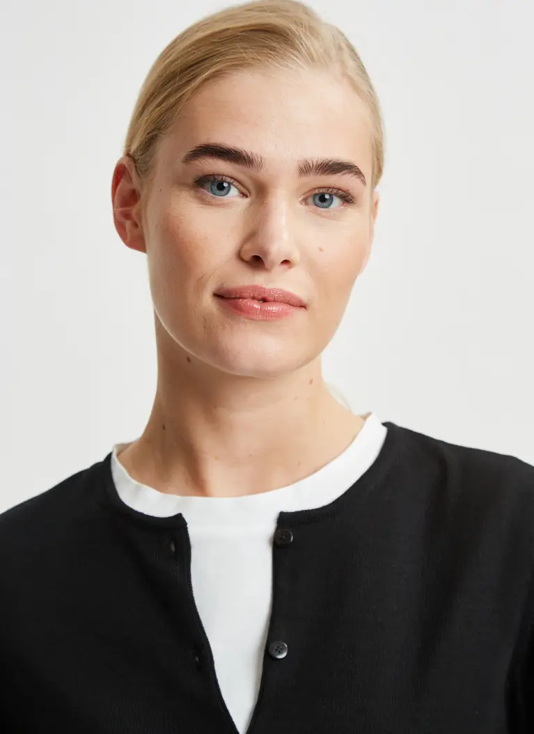 Maerz Muenchen Strickjacke100% MerinowolleArt. Nr. 242700-595 Kauf eins, bekomm eins gratis