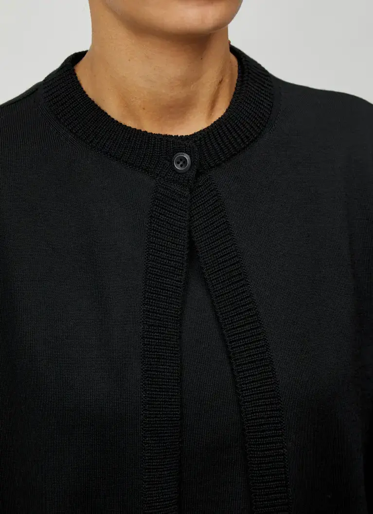 Maerz Muenchen Strickjacke100% MerinowolleArt. Nr. 259500-595 Begrenztes Angebot