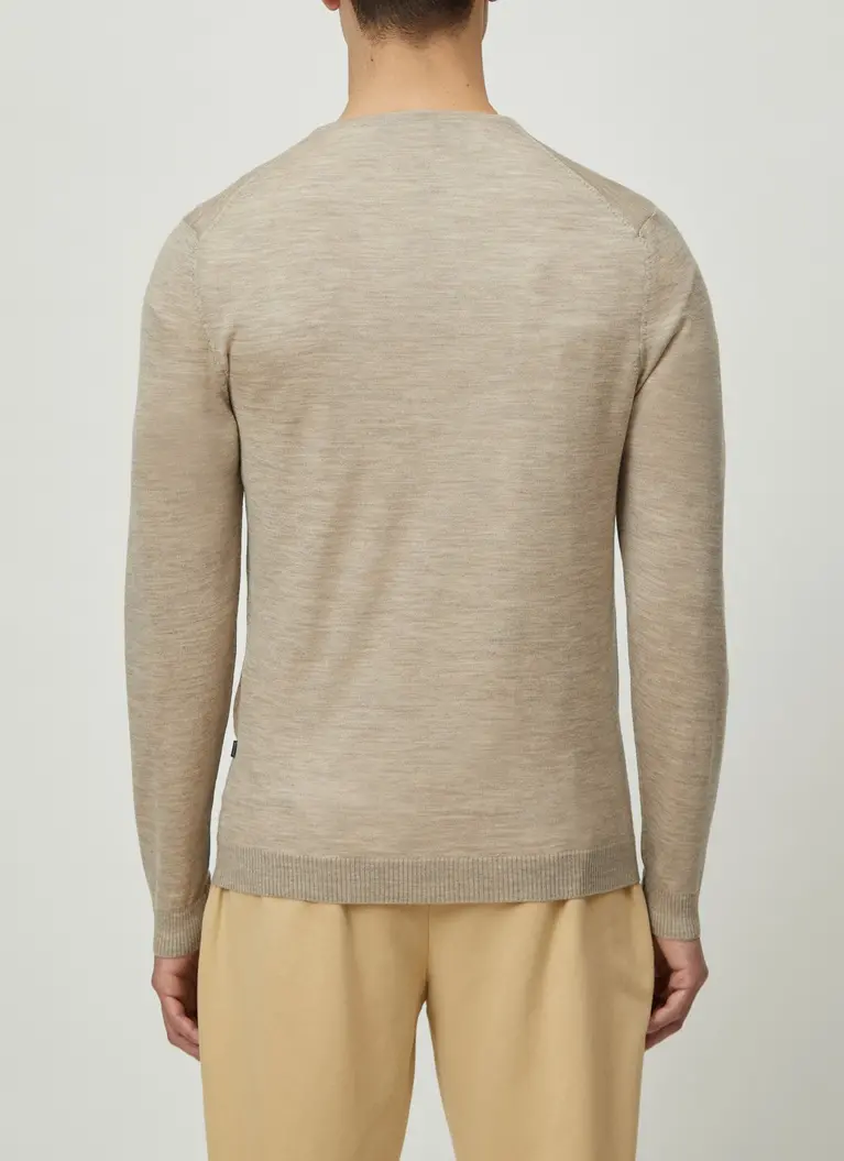 Maerz Muenchen V-Pullover100% MerinowolleArt. Nr. 403800-148 Valentinstagsangebot