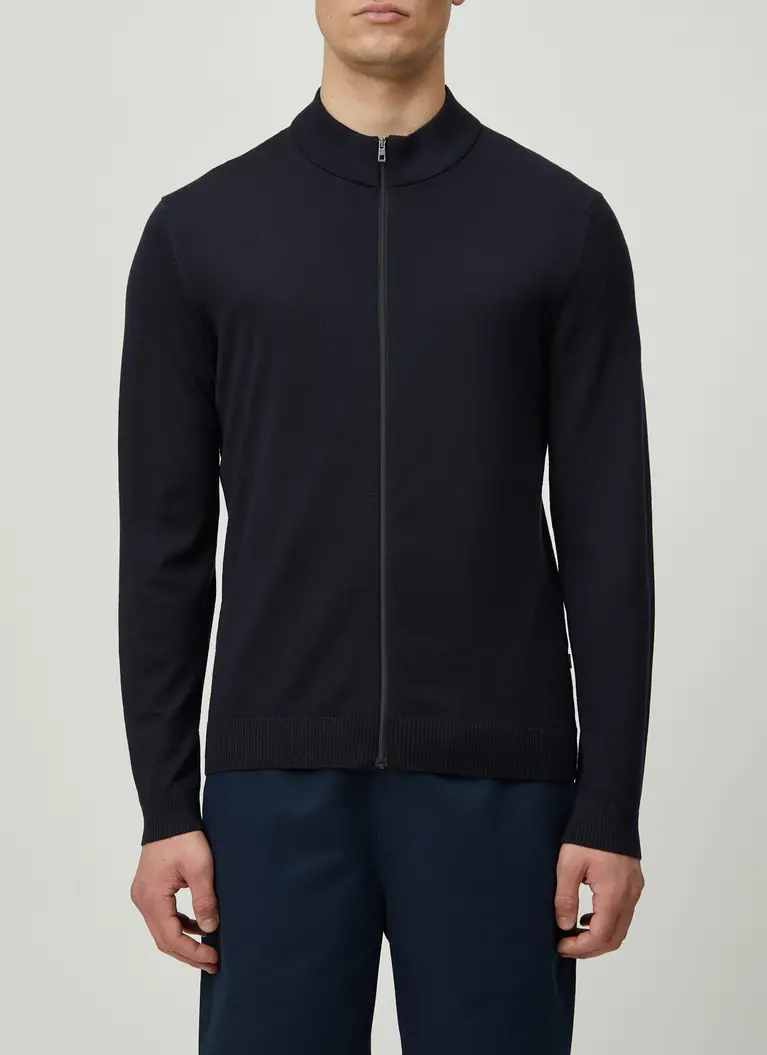Maerz Muenchen Strickjacke100% MerinowolleArt. Nr. 507100-399 Zeitlich begrenztes Angebot