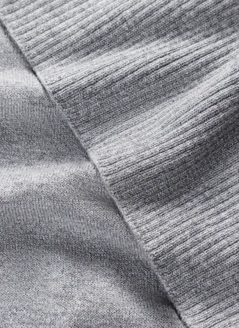 Maerz Muenchen Strickschal100% Geelong-WolleArt. Nr. 816300-544 Cyber Monday