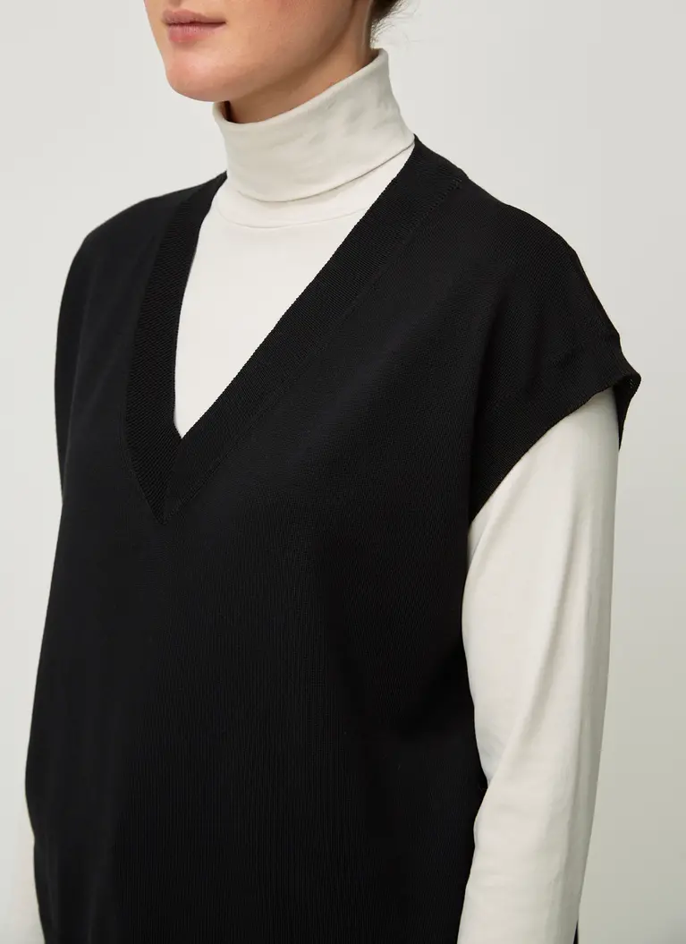 Maerz Muenchen Pullunder100% MerinowolleArt. Nr. 339300-595 Top Angebot