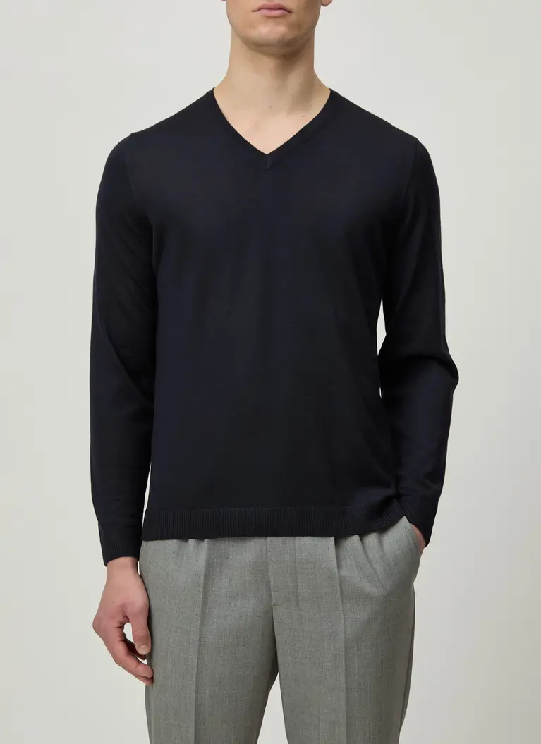 Maerz Muenchen V-Pullover100% MerinowolleArt. Nr. 403800-399 Kostenlose Rückgabe