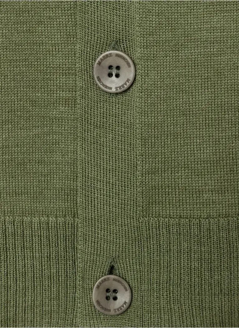 Maerz Muenchen Strickjacke100% MerinowolleArt. Nr. 590800-228 Im Verkauf