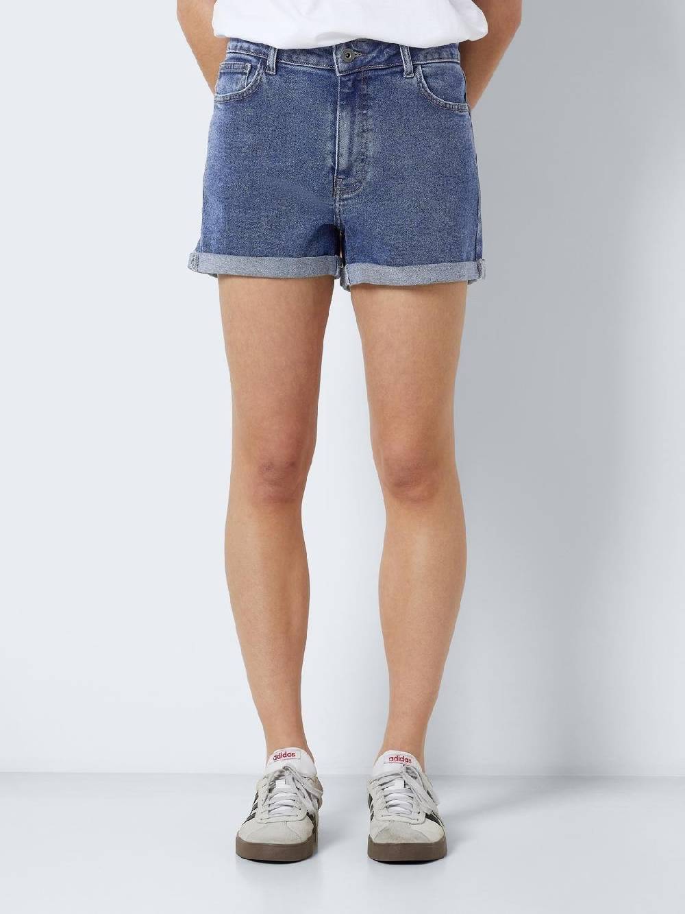 NOISY MAY NMMONI HW SHORTS AZ360 BL NOOS MID BLUE DENIM Nur für heute