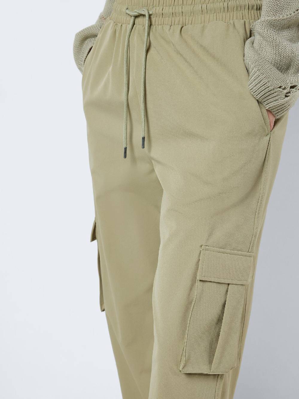 NOISY MAY KIRBY HW Cargo Pants (Sage) Vierteljährliche Förderung