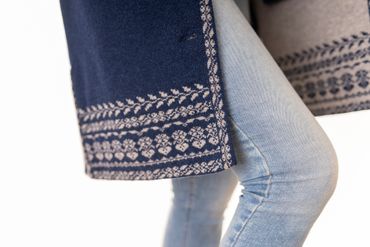 Pezzo D'oro Damenstrickmantel,nachtblau,Strick mit Jacquardbordüre,Doppelstrick,made in Bayern Neueste Mode
