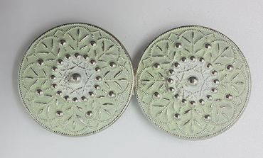 Pezzo D'oro Dirndlschließe,Schürzenschnalle in Metall,farbig coloriert,Trachtenschließe Verkauf
