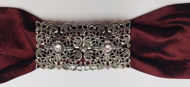 Pezzo D'oro Dirndlspangerl, Schürzenschließe, Swarovskisteine, altsilber Hotsell