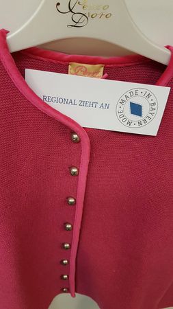 Pezzo D'oro Mädchen Trachtenjacke aus Strick in Wolle von Pezzo D&#039;oro Farbe pink Exklusive Angebote