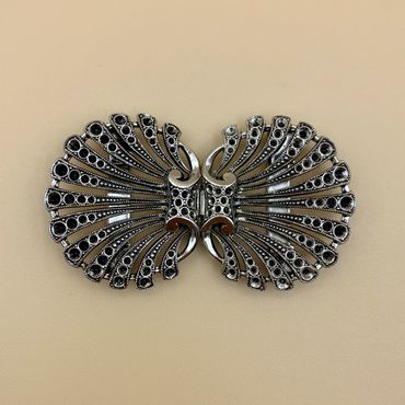 Pezzo D'oro Schürzenschließe, filigrane Pfauenfeder, altsilber,2 tlg Kostenlose Rückgabe